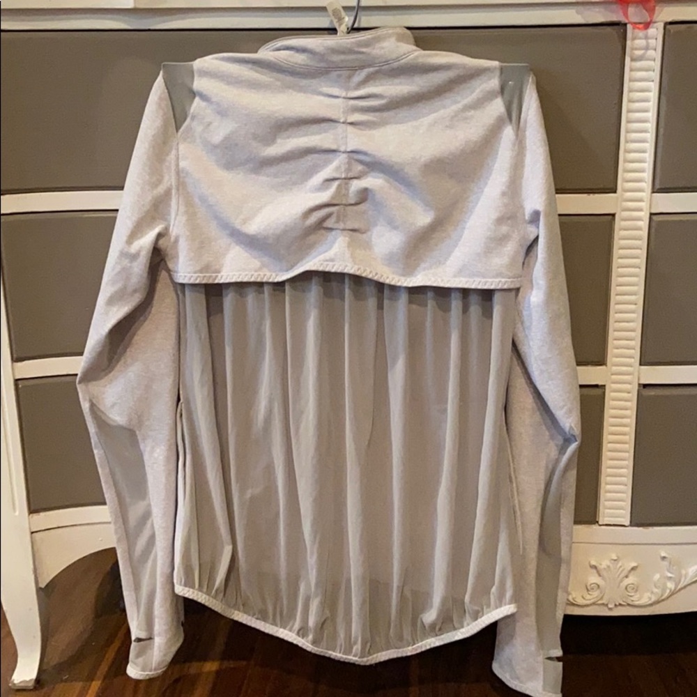 Under Armour Jacket - Picture 2 of 5